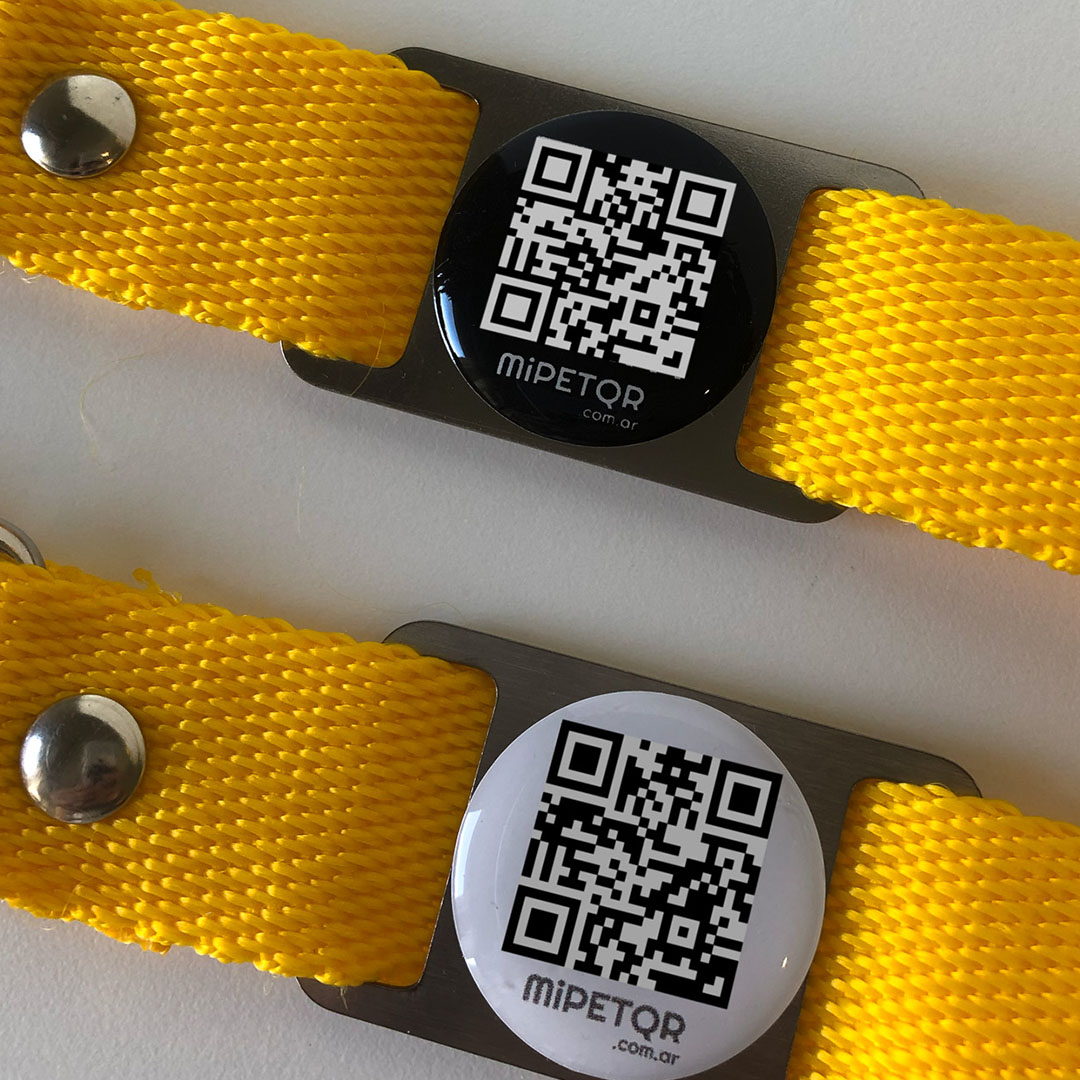 Collar Amarillo + QR - Talle M